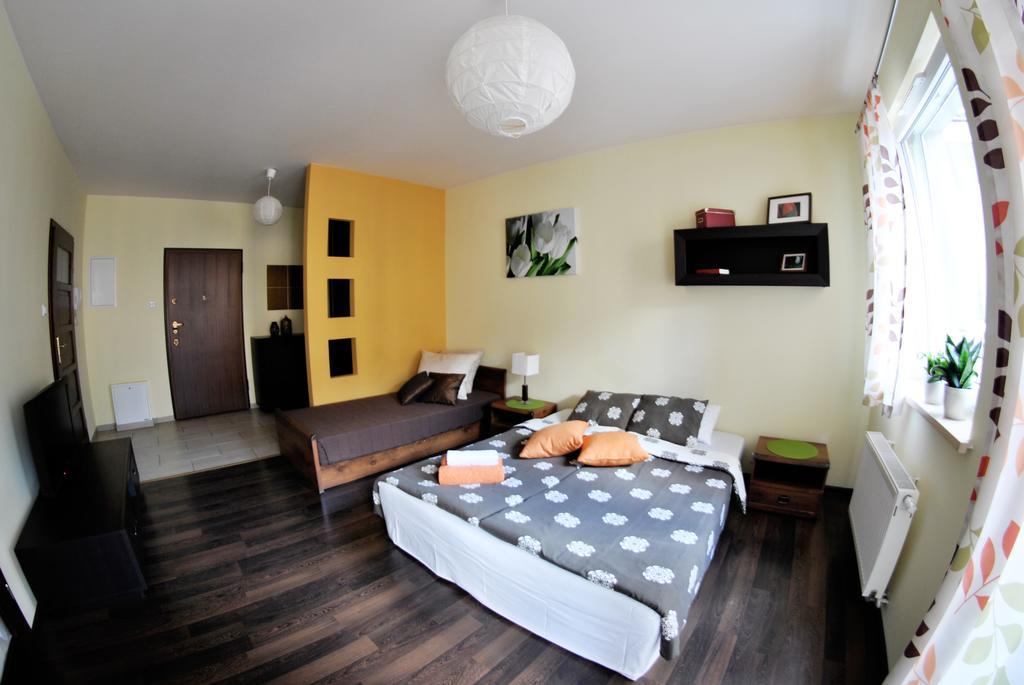 Royal Apartments - Apartamenty Inowroclawska Szoba fotó